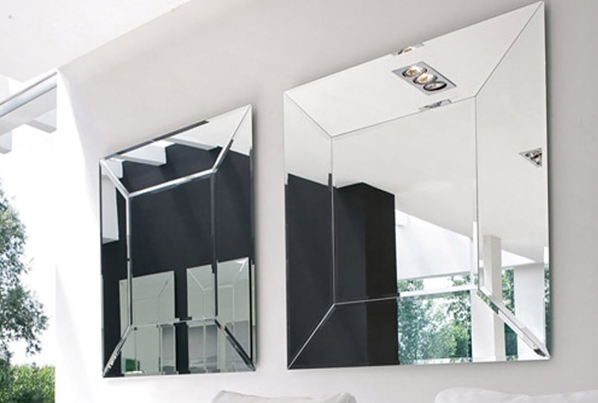 Costantia by simplysofas.in