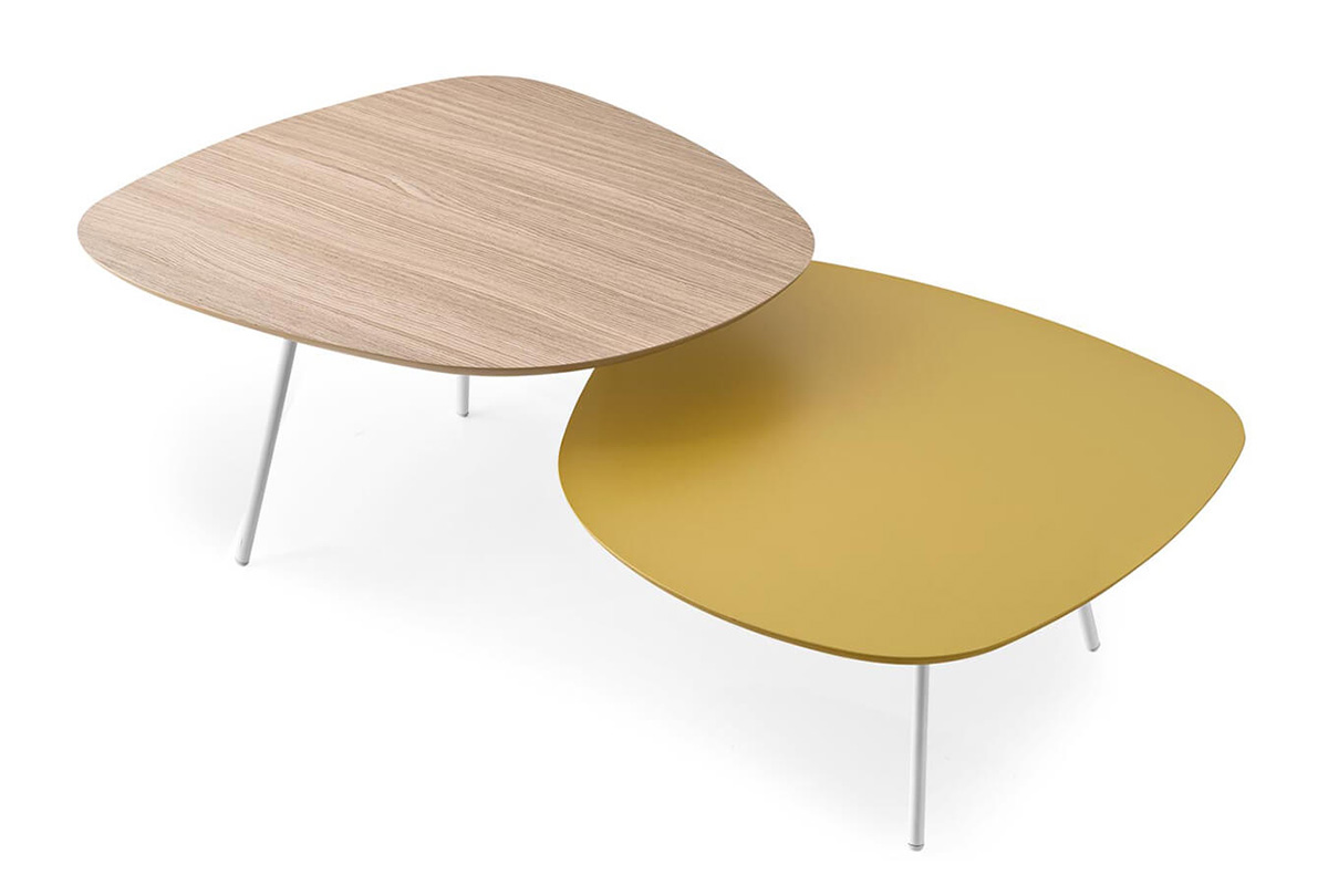 Tweet by simplysofas.in