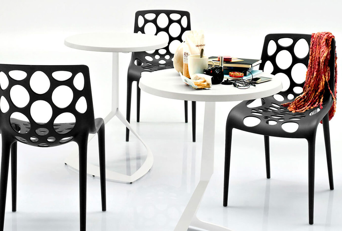 Hero by simplysofas.in