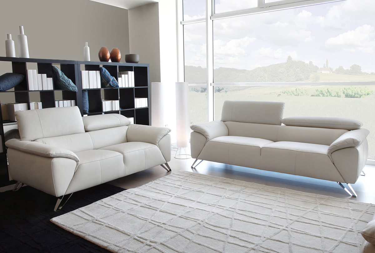 Tesla by simplysofas.in