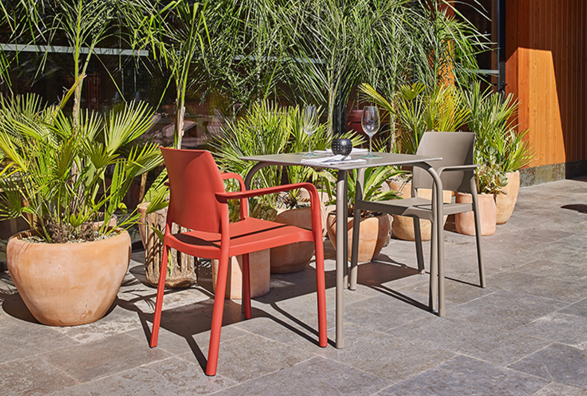 Dock by simplysofas.in