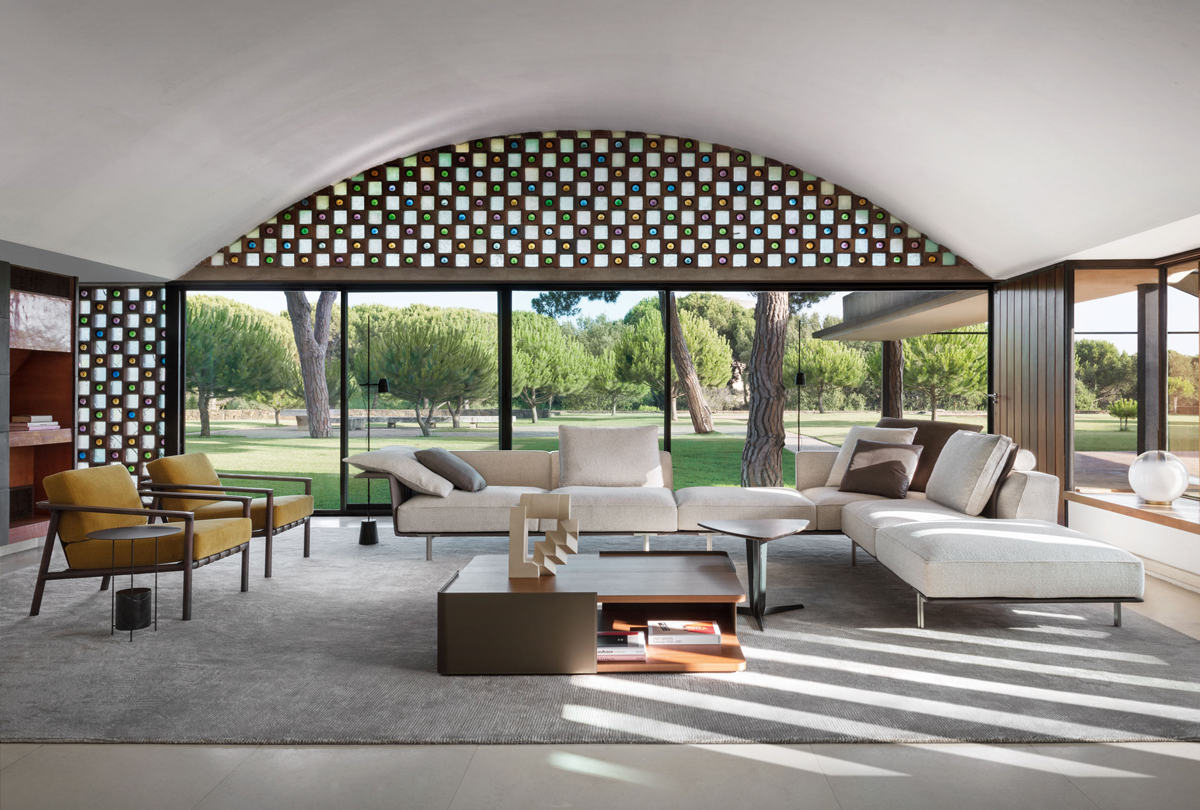 Gregor by simplysofas.in