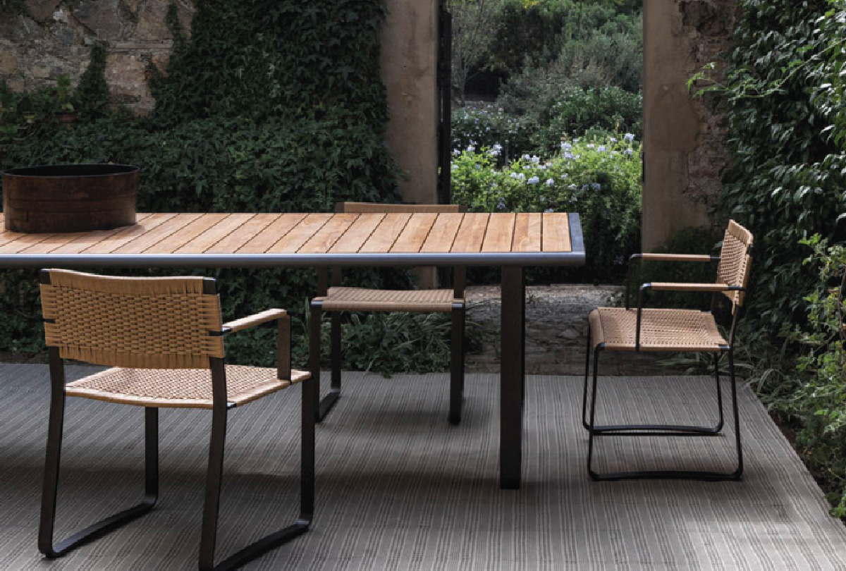 Green-point-chair by simplysofas.in