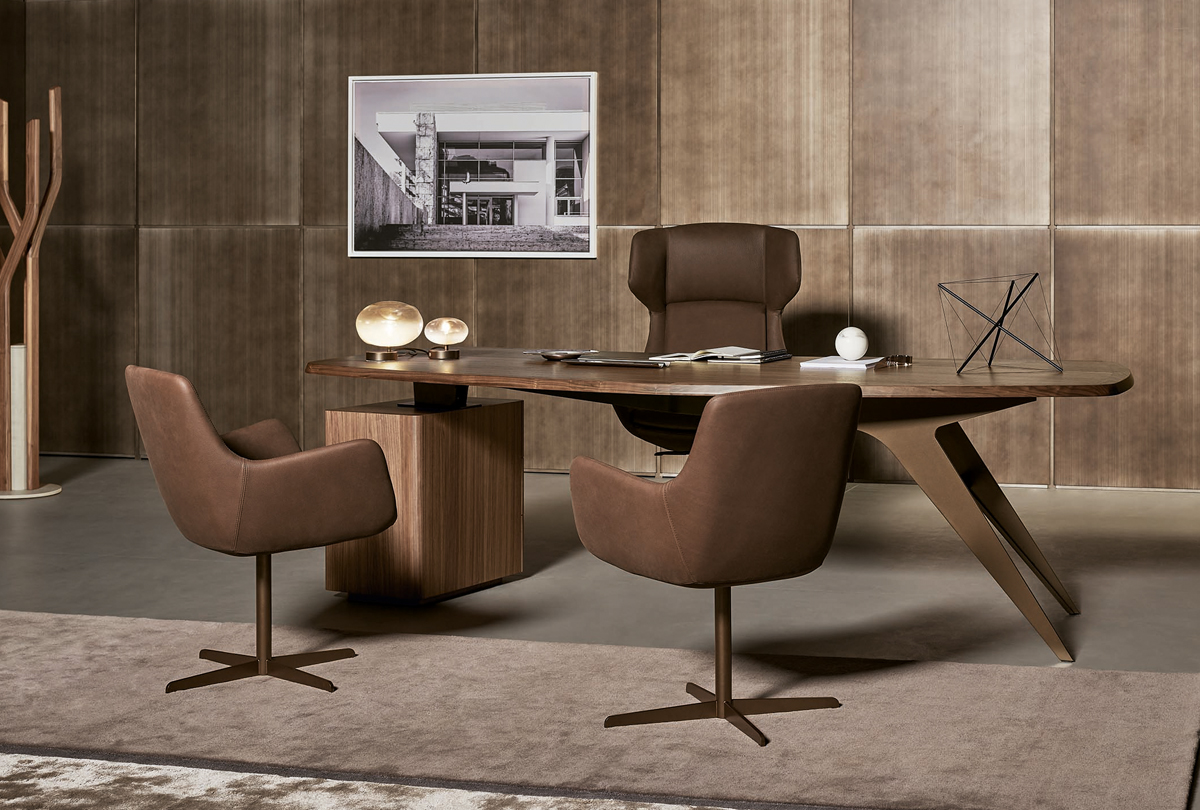 Diver by simplysofas.in