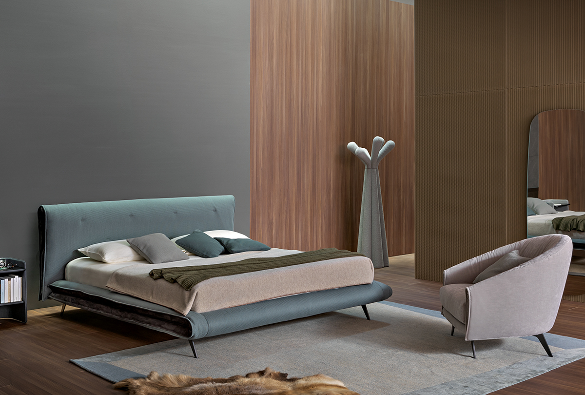 Saddle-armchair by simplysofas.in