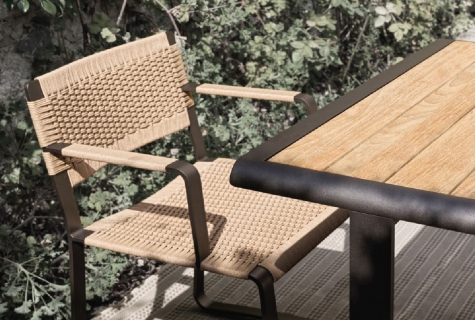 Green-point-chair by simplysofas.in