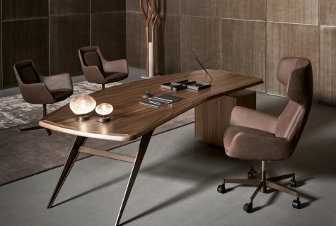 Diver by simplysofas.in