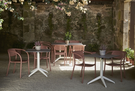 Noon by simplysofas.in