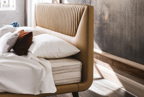 Amadeus by simplysofas.in