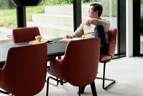 Laurel by simplysofas.in